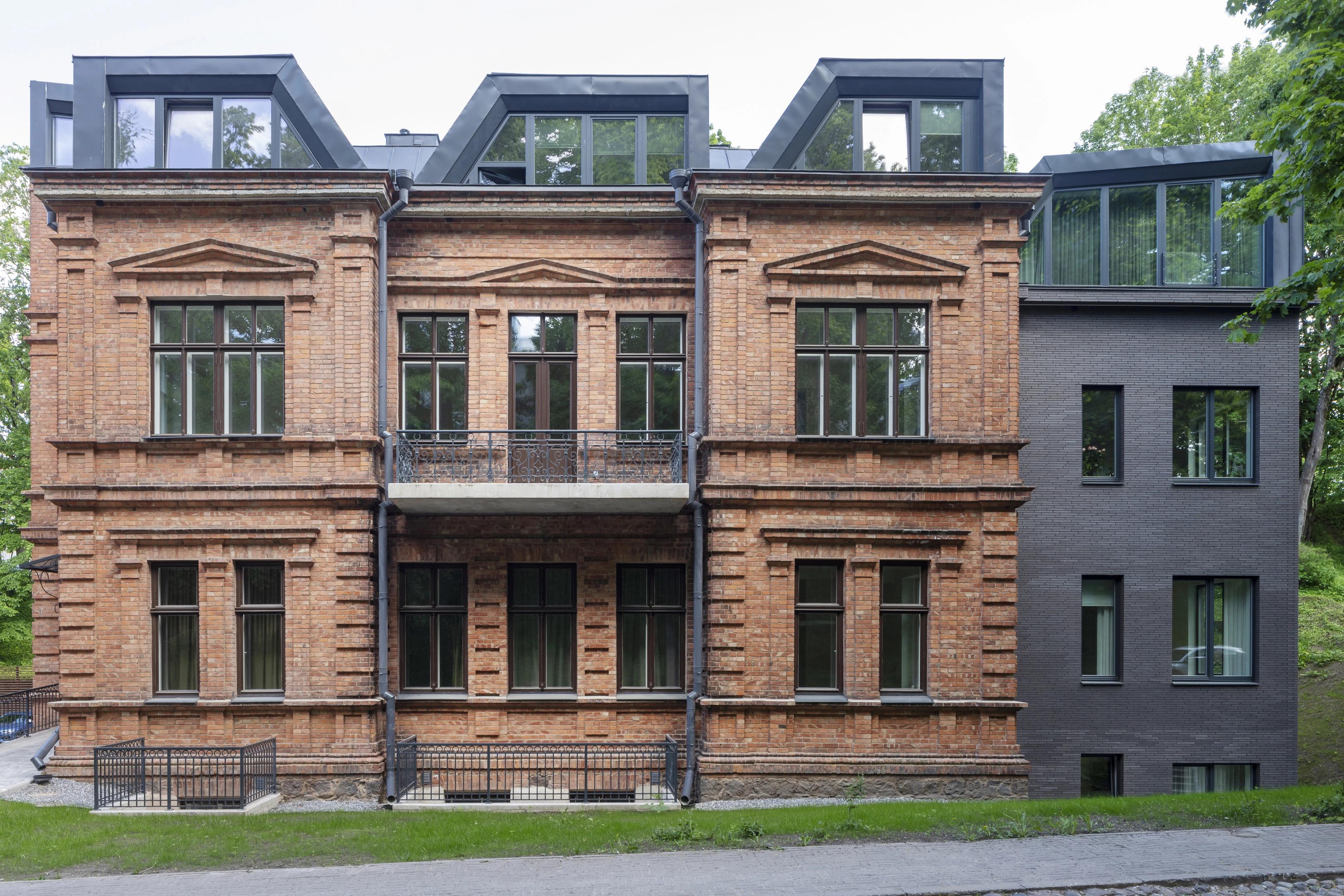 Vallikraavi 14
