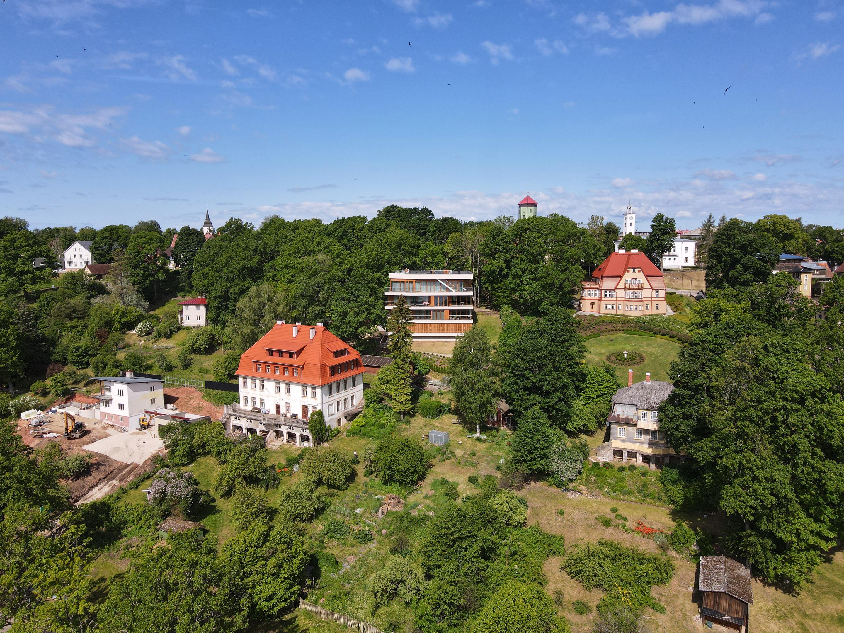 Uus Oru villa ajaloolisel Trepimäel